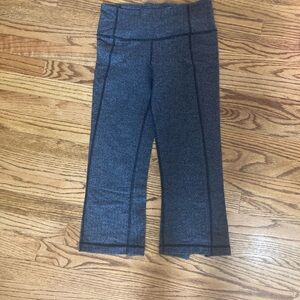 Lululemon Herringbone Capri 20” Leggings